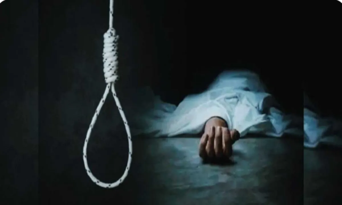 भालूबासा में 21 वर्षीय युवक ने  नशे से परेशान होकर की आत्महत्या, परिवार में मातम