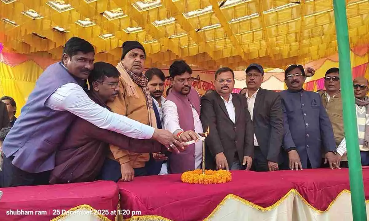 अखिल भारतीय पासी समाज ने गावां में मनाई महाराजा बिजली पासी जयंती