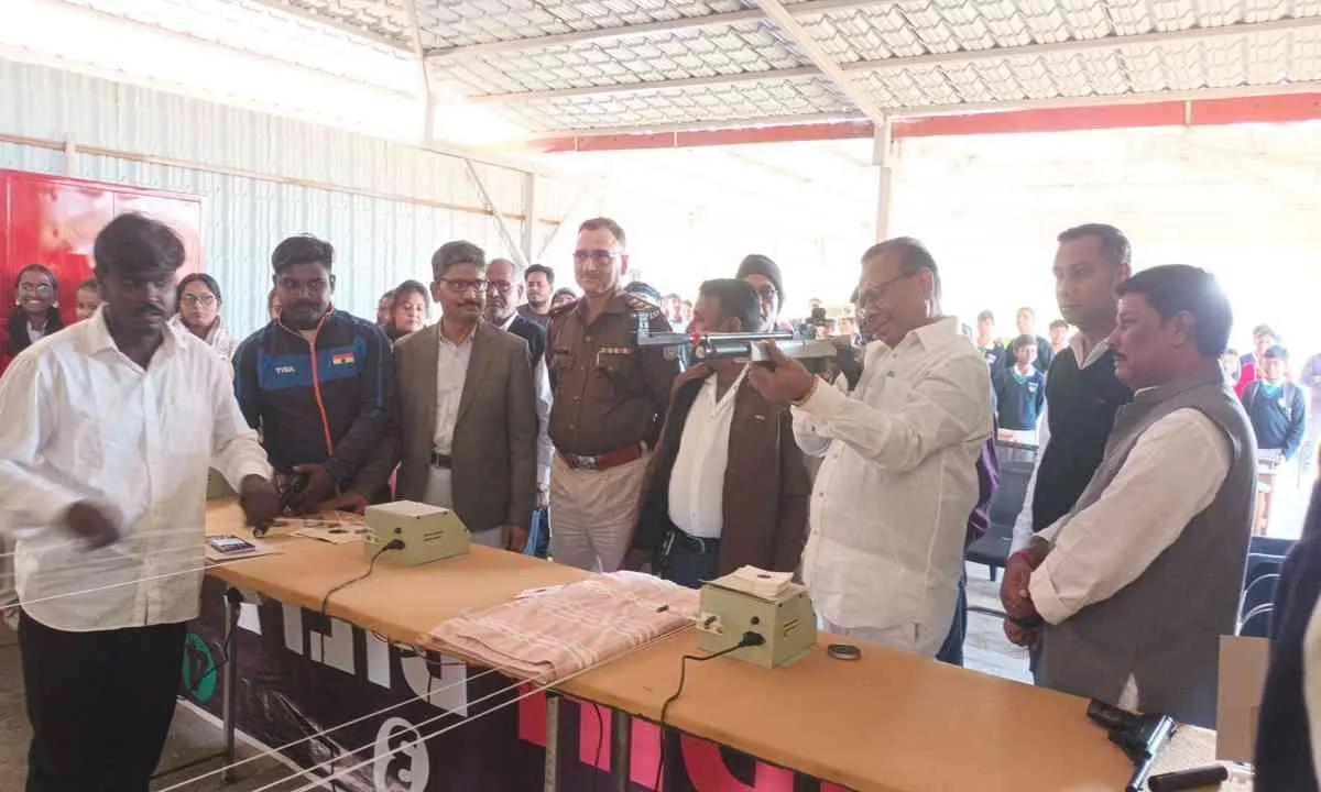 किरण पब्लिक स्कूल कोलडीहा में गिरिडीह राइफल क्लब का न्यू ब्रांच डीएसपी ने किया उद्घाटन