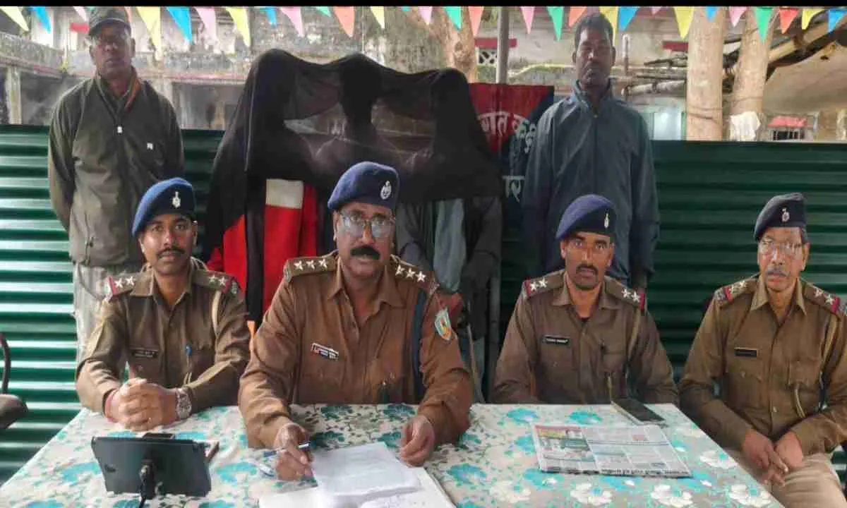 पारा शिक्षक हत्या कांड का खुलासा, तीन आरोपित पुलिस की गिरफ्त में