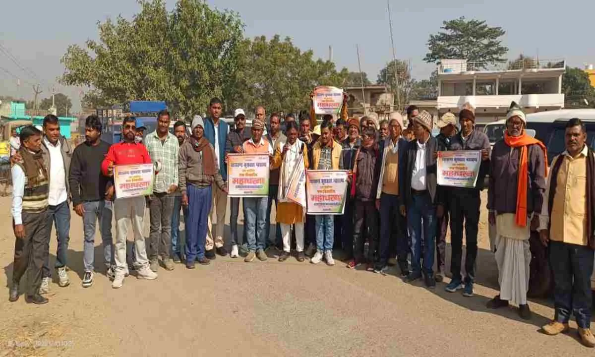 बड़कागांव से भारी जुटान, ओबीसी आरक्षण 27% लागू करने की मांग को लेकर हजारों समर्थक रांची रवाना