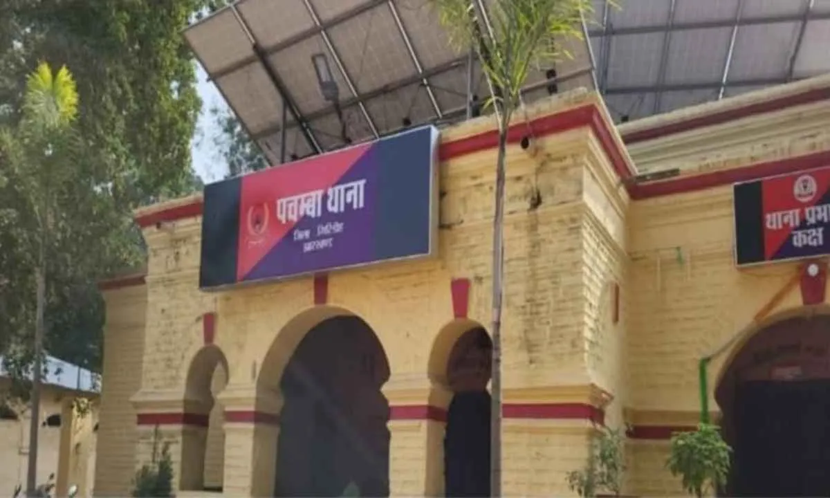 Giridih News : पचम्बा में मामूली विवाद के बाद पंच की बैठक में भिड़े दो पक्ष, जमकर हुई ईंट-पत्थरबाजी