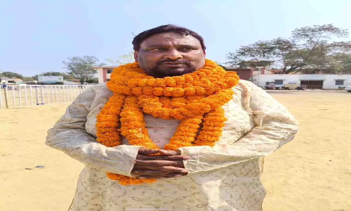 झुमरीतिलैया नगर परिषद अध्यक्ष पद के लिए 7 प्रत्याशियों ने किया नामांकन