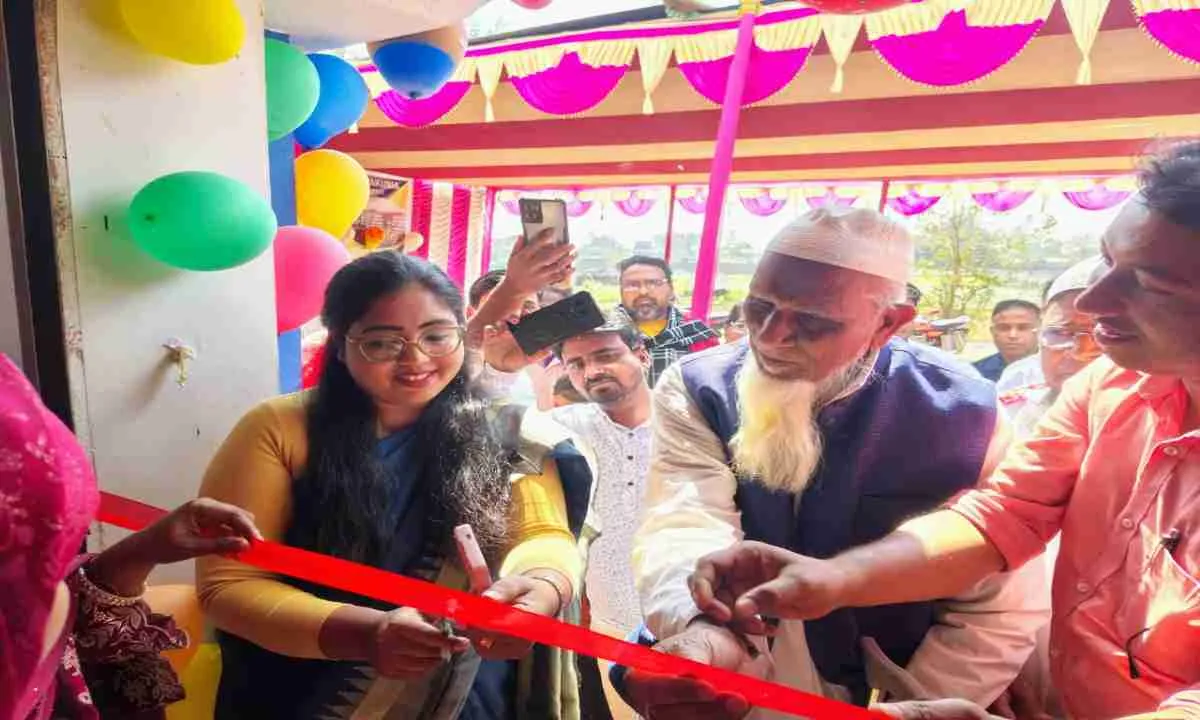 Pakur News : उपासना मरांडी ने किया आधुनिक अस्पताल का शुभारंभ