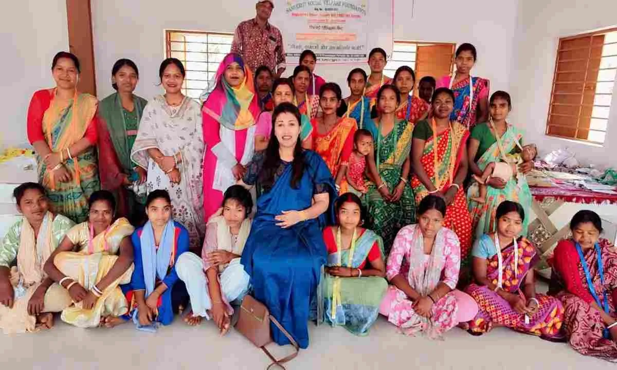 बोड़म प्रखंड में महिलाओं के लिए सिलाई प्रशिक्षण से आत्मनिर्भरता की नई शुरुआत