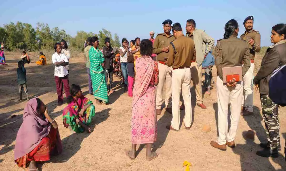 Koderma News : बिरहोर टोला के 10 बच्चे लापता, पुलिस और प्रशासन ने शुरू की तलाश