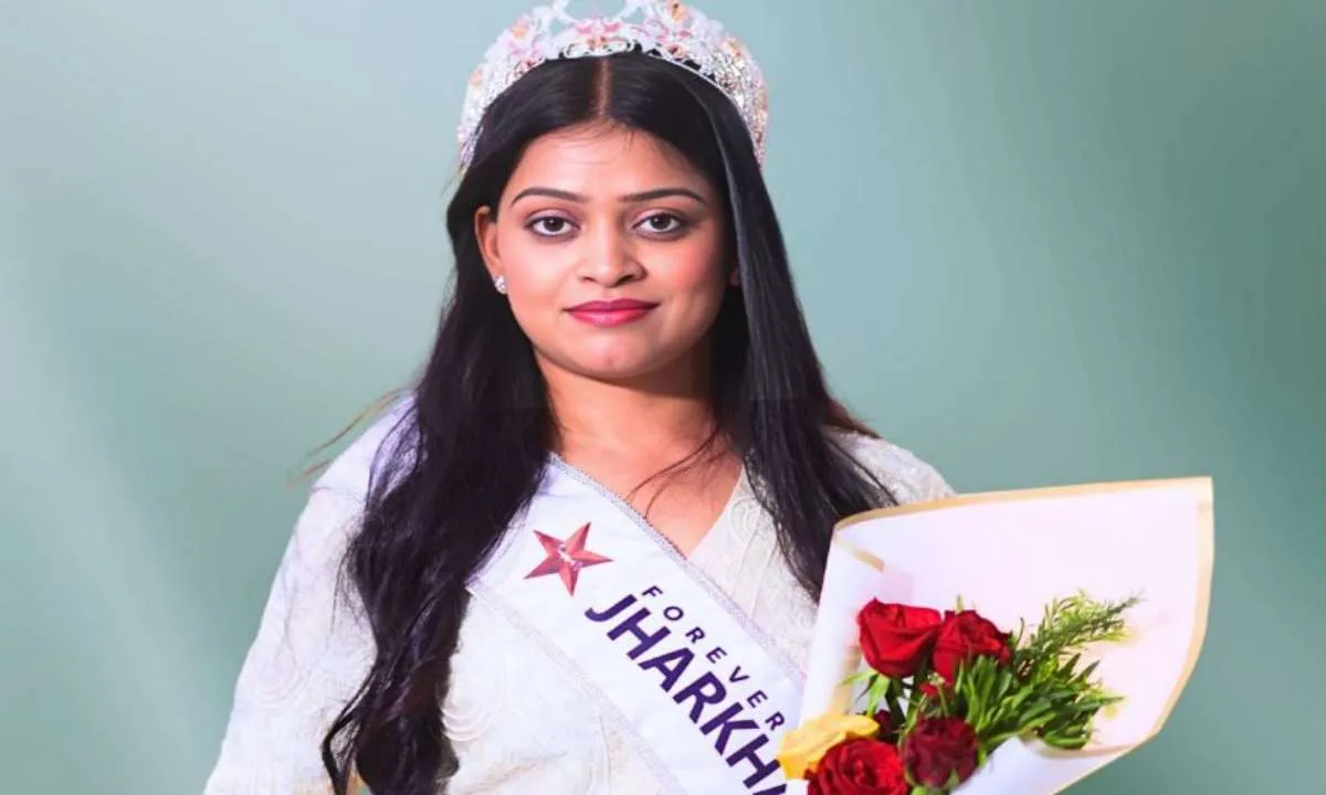 रूनी सिंह ने जीता फॉरएवर मिसेज झारखण्ड का ताज