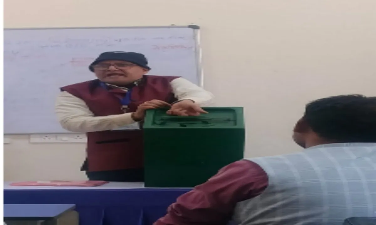 कोडरमा में तीसरे चरण का अंतिम मतदान प्रशिक्षण सफलतापूर्वक संपन्न