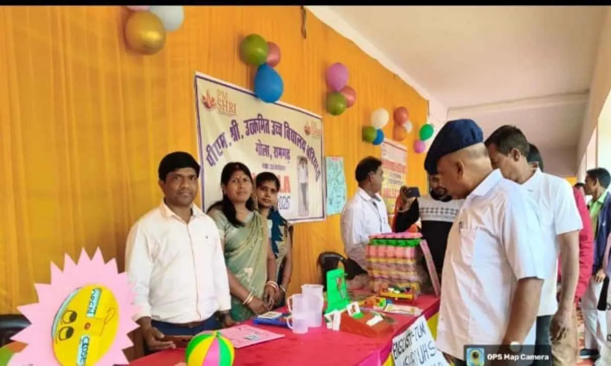 Ramgarh News : पीएम श्री उत्क्रमित उच्च विद्यालय बरियातू में एफएलएन मेले का भव्य आयोजन