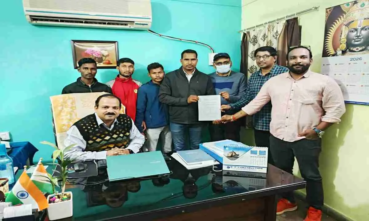 प्रशासन के हस्तक्षेप से श्रमिकों को मिली लंबित मजदूरी की राहत