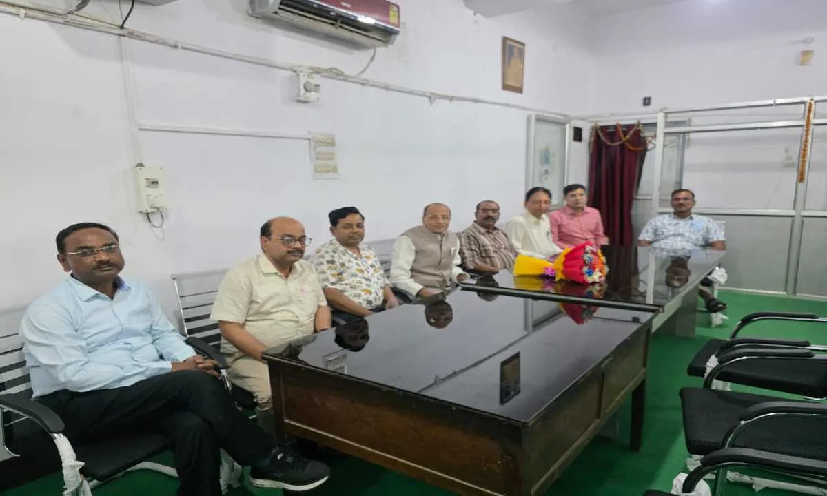 Koderma News: आईएमए (IMA) ने किया नवनिर्वाचित अध्यक्ष रमेश हर्षधर का भव्य स्वागत