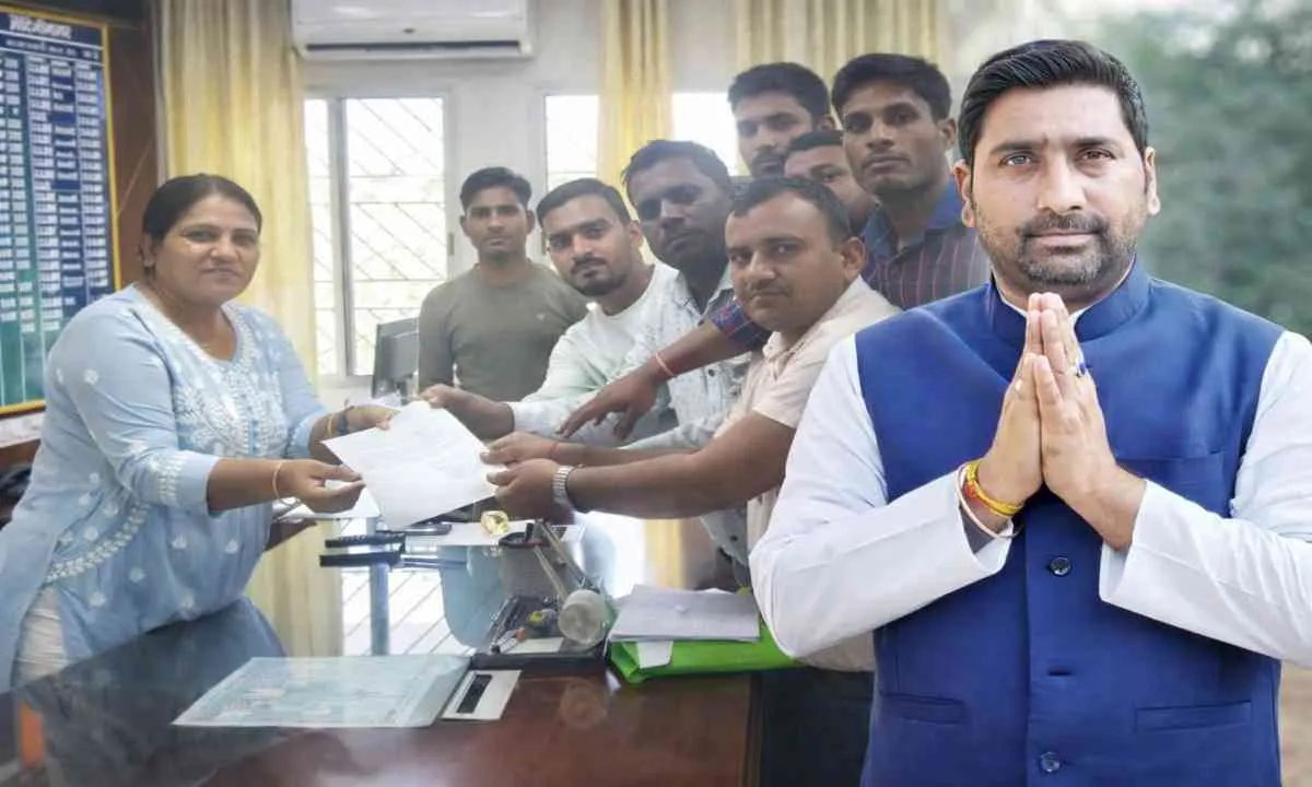 परीक्षा के आधार पर हो चतुर्थ वर्गीय भर्ती, मैट्रिक अंक पर नहीं: पलामू छात्रों का कमिश्नर पर दबाव