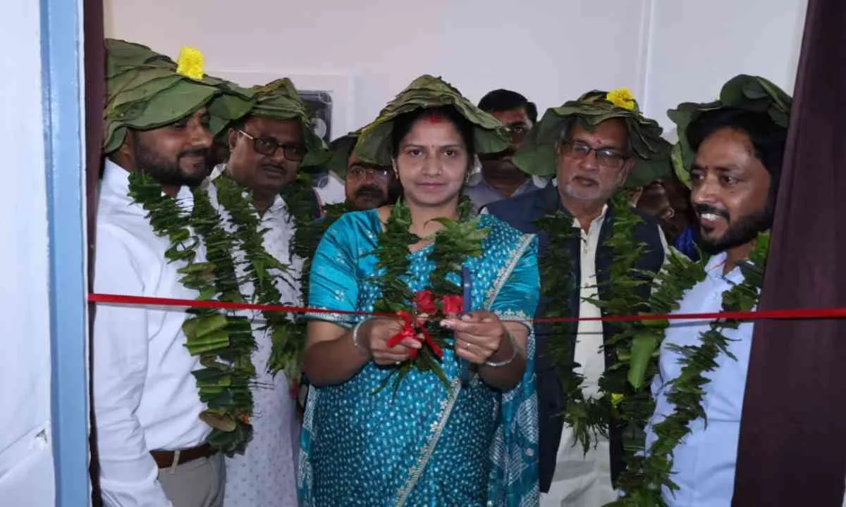 Koderma News: जेंडर रिसोर्स सेंटर एवं जनप्रतिनिधि कक्ष का हुआ उद्घाटन