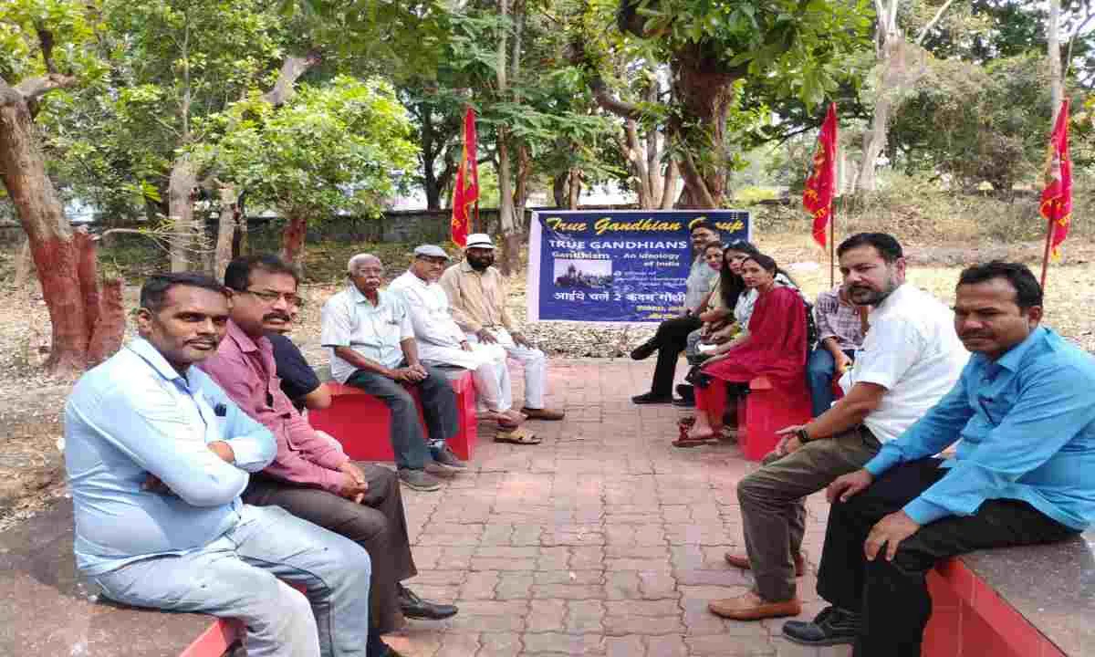 Bokaro News: नगर उद्यान में जुटे गांधीवादी, जनजागरण अभियान तेज करने का फैसला