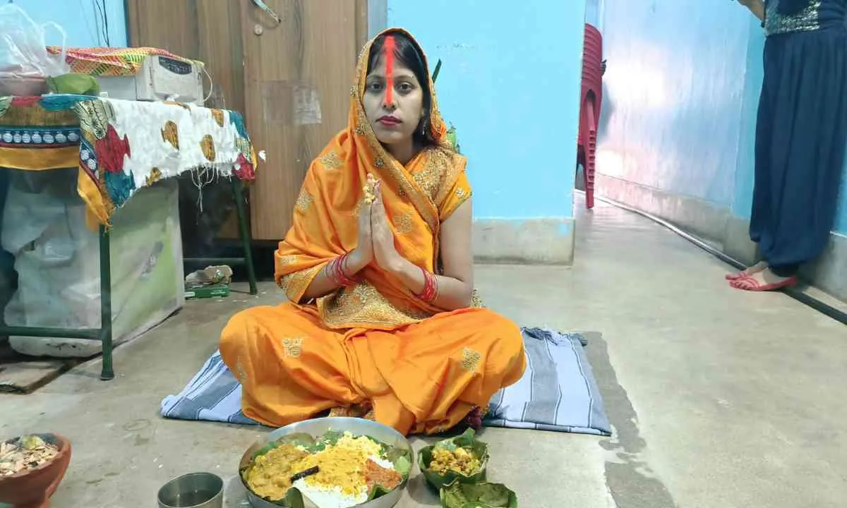 Lohardaga News : शुरू हुआ आस्था का महापर्व, चैती छठ के नहाय-खाय से गूंजा माहौल