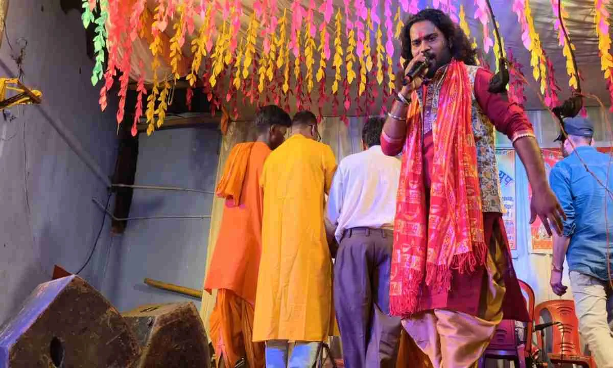 Bokaro News: खुदगड़ा ग्राम में भक्ति जागरण के कार्यक्रम में रातभर झूमे श्रद्धालुगण