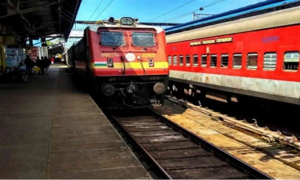 JamshedPur News: टाटानगर रेलखंड अपडेट: कई मेमू ट्रेनें रद्द, एक्सप्रेस का रूट बदला