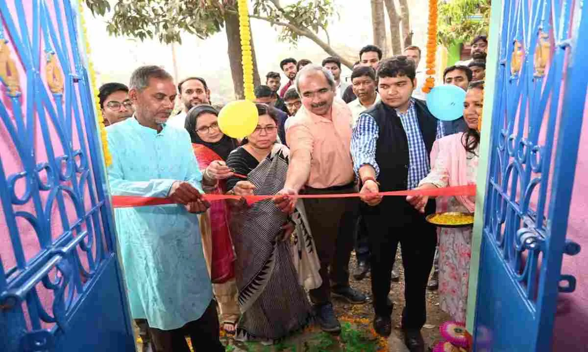 Pakur News: अबुआ आवास योजना के तहत लाभुक का गृह प्रवेश