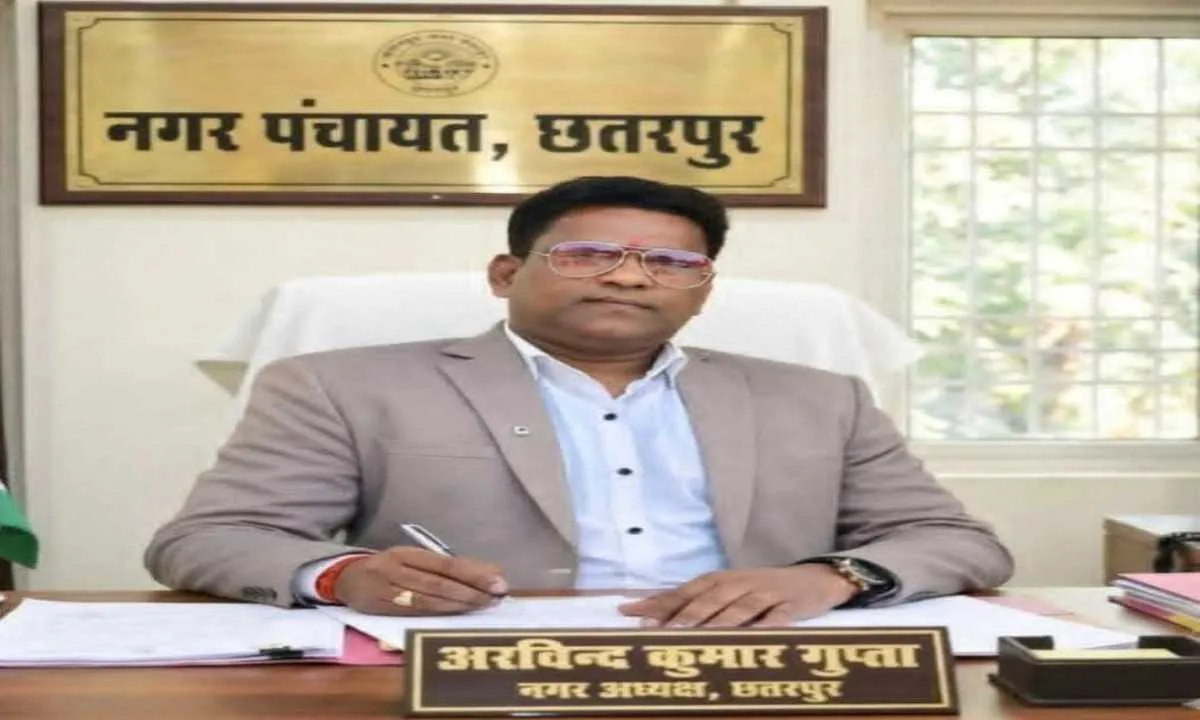 Palamu News : शपथ के बाद एक्शन मोड में नगर अध्यक्ष, समस्याओं के जल्द समाधान की बात