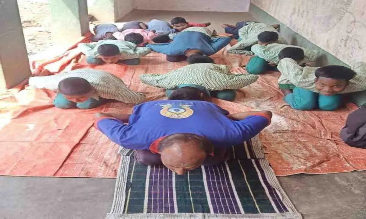 Pakur News : आयुष विभाग का योग प्रशिक्षण अभियान, 34 स्थानों पर आयोजन