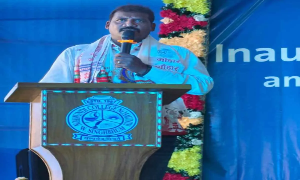 Chaibasa News: नोवामुंडी कॉलेज को मिली नई सौगात, बहु-कौशल केंद्र का पुनः शुभारंभ