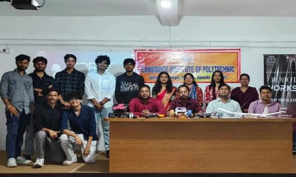Ranchi News : सीआईपी में रोबोटिक्स पर एक दिवसीय कार्यशाला आयोजित