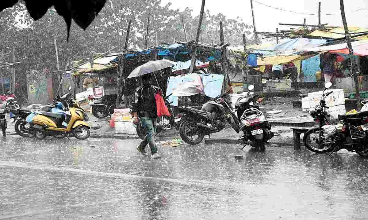 झारखंड में बारिश और वज्रपात का खतरा, मौसम विभाग ने दी चेतावनी