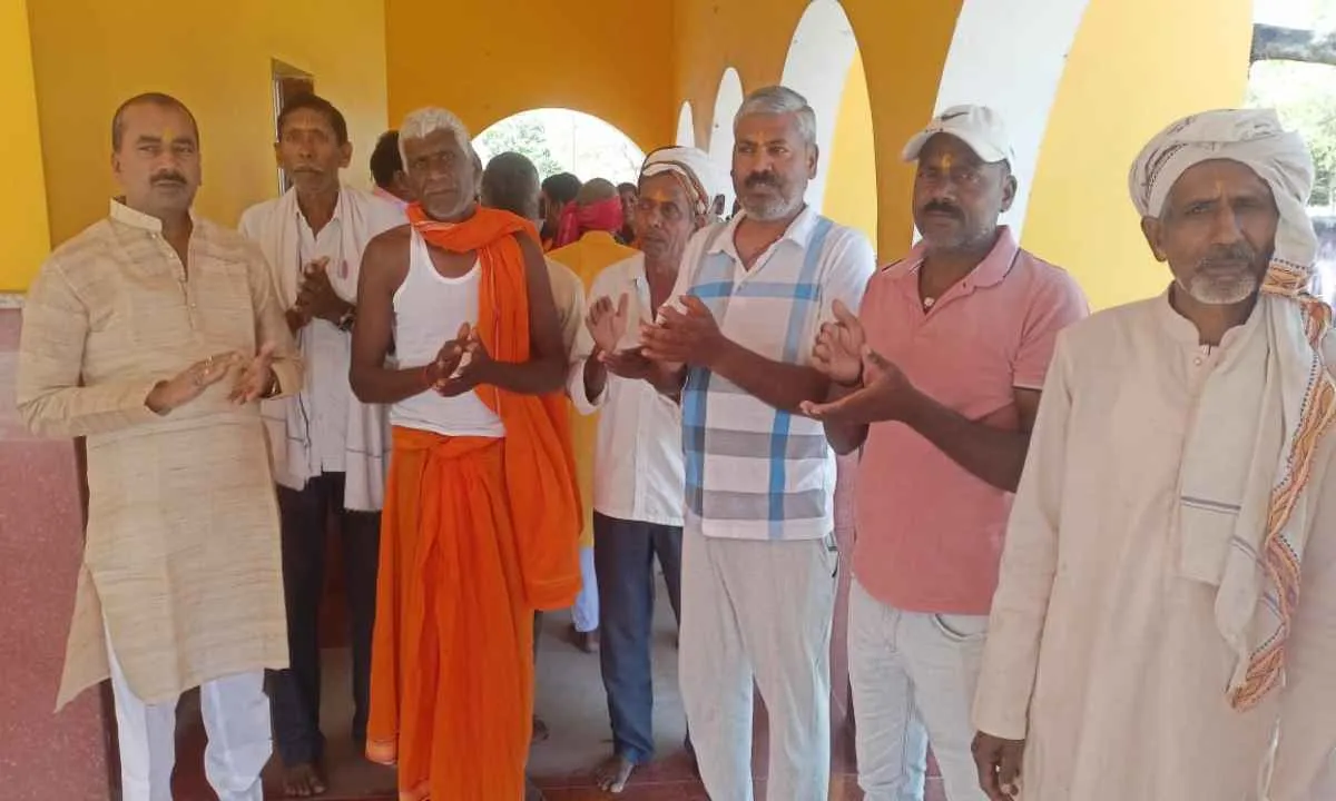 Hazaribagh News: रामनवमी पर अखंड कीर्तन का भव्य समापन, क्षेत्र में फैली सुख-शांति की छाया