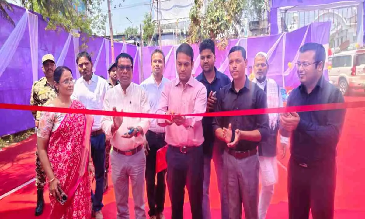 Palamu News: दो दिवसीय पुस्तक मेले का भव्य शुभारंभ, छात्रों में उत्साह