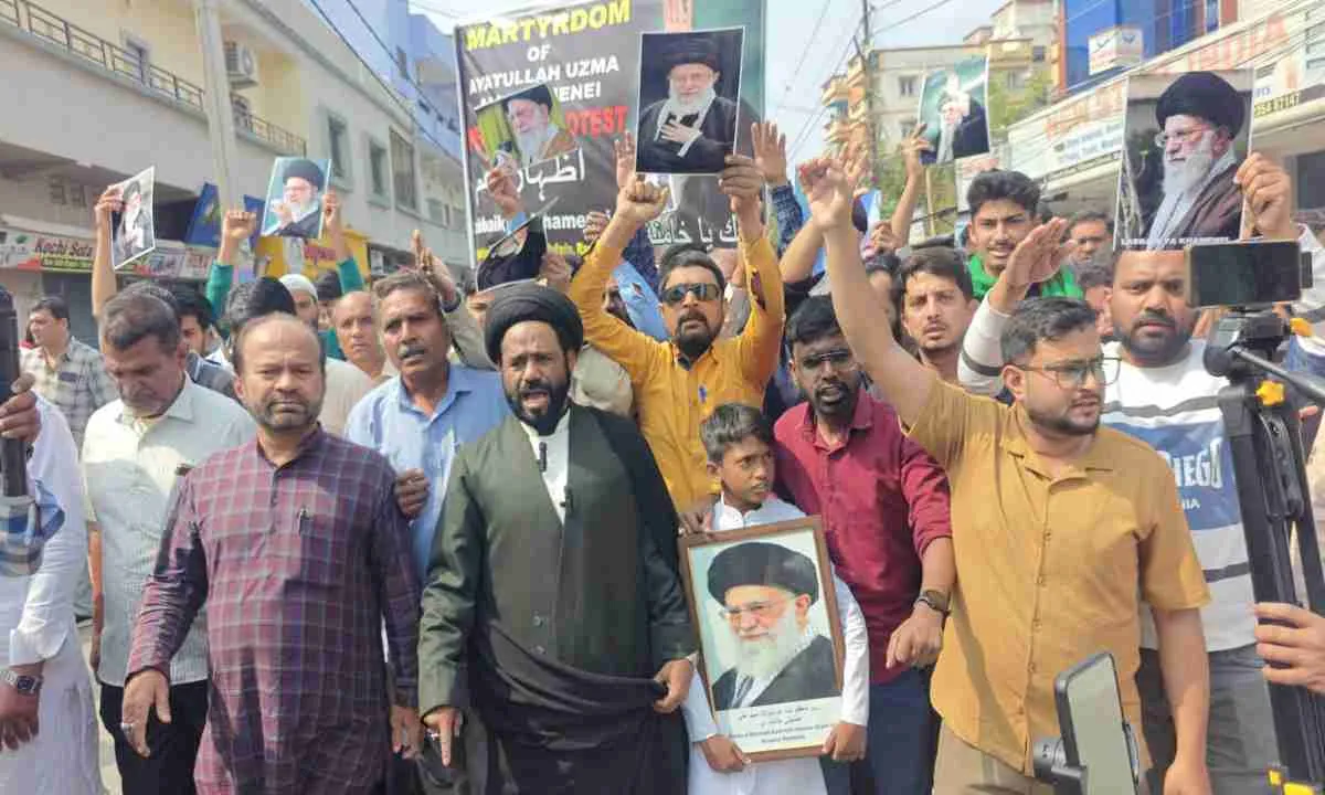 अयातुल्ला खामेनेई ज़िंदाबाद: रांची में मुस्लिम समुदाय ने जताया शोक और विरोध