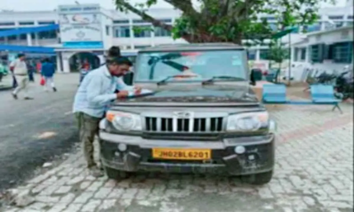 Sahebganj News: रेलवे ट्रैक किनारे मिला FCI ठेकेदार का शव, हत्या या हादसा?