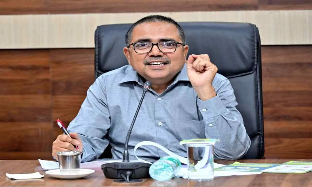 Bokaro News : फाइलेरिया उन्मूलन के लिए एमडीए लक्ष्य शत-प्रतिशत पूरा करें: उपायुक्त