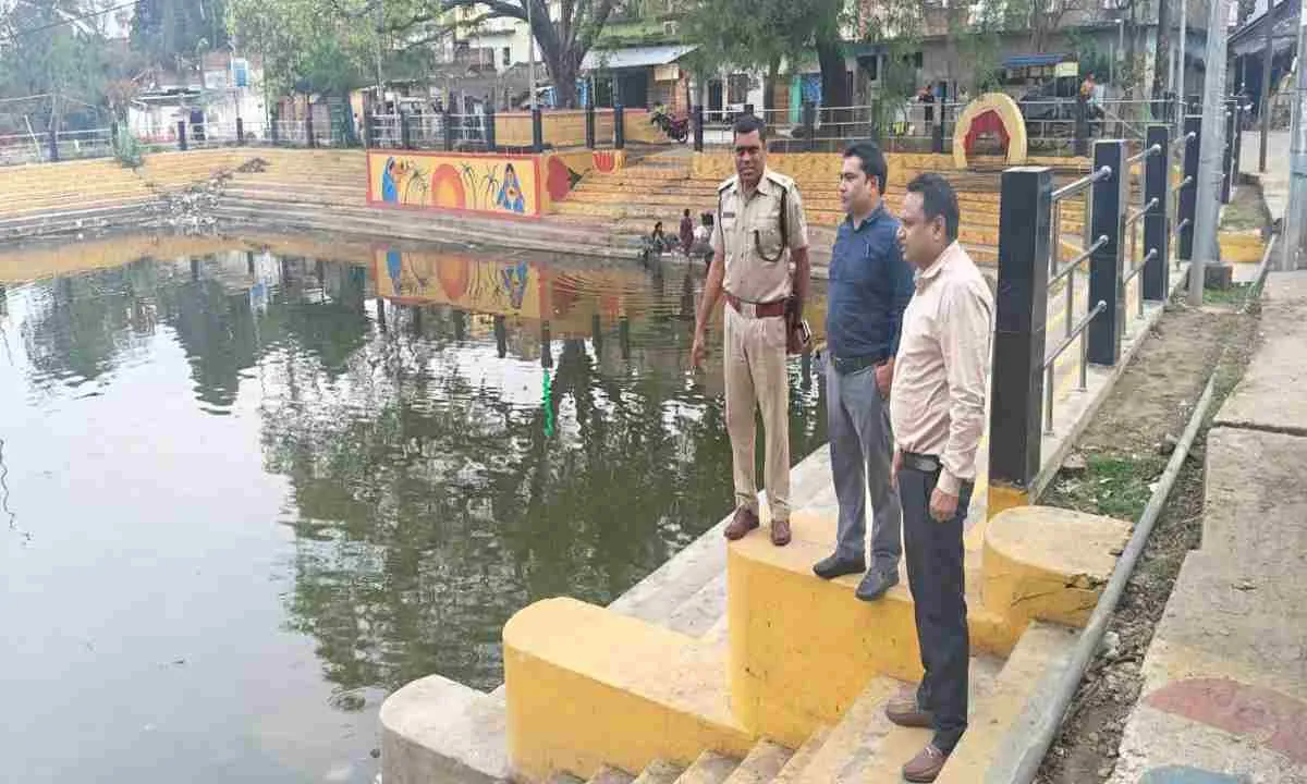 Pakur News: चैती छठ और रामनवमी को लेकर प्रशासन, तैयारी तेज