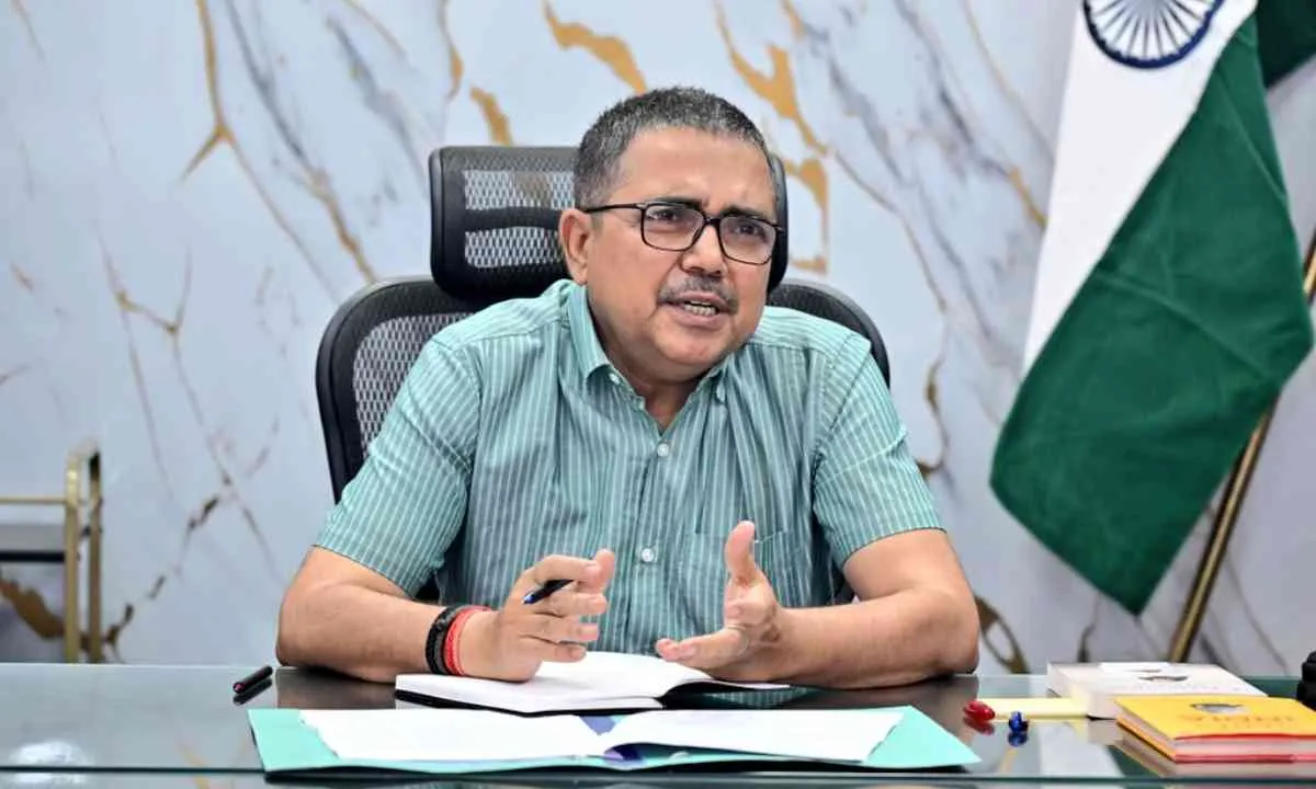 Bokaro News: पारदर्शी टेंडर से चुनी जाएगी नई एजेंसी, DC अजय नाथ झा ने की समीक्षा बैठक