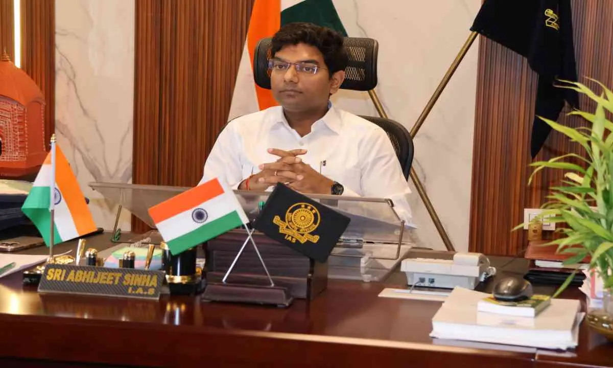 Dumka News: उपायुक्त की चेतावनी: स्कूलों में फीस वृद्धि के नाम पर लूट बर्दाश्त नहीं, नियमों के उल्लंघन पर होगी कड़ी कार्रवाई