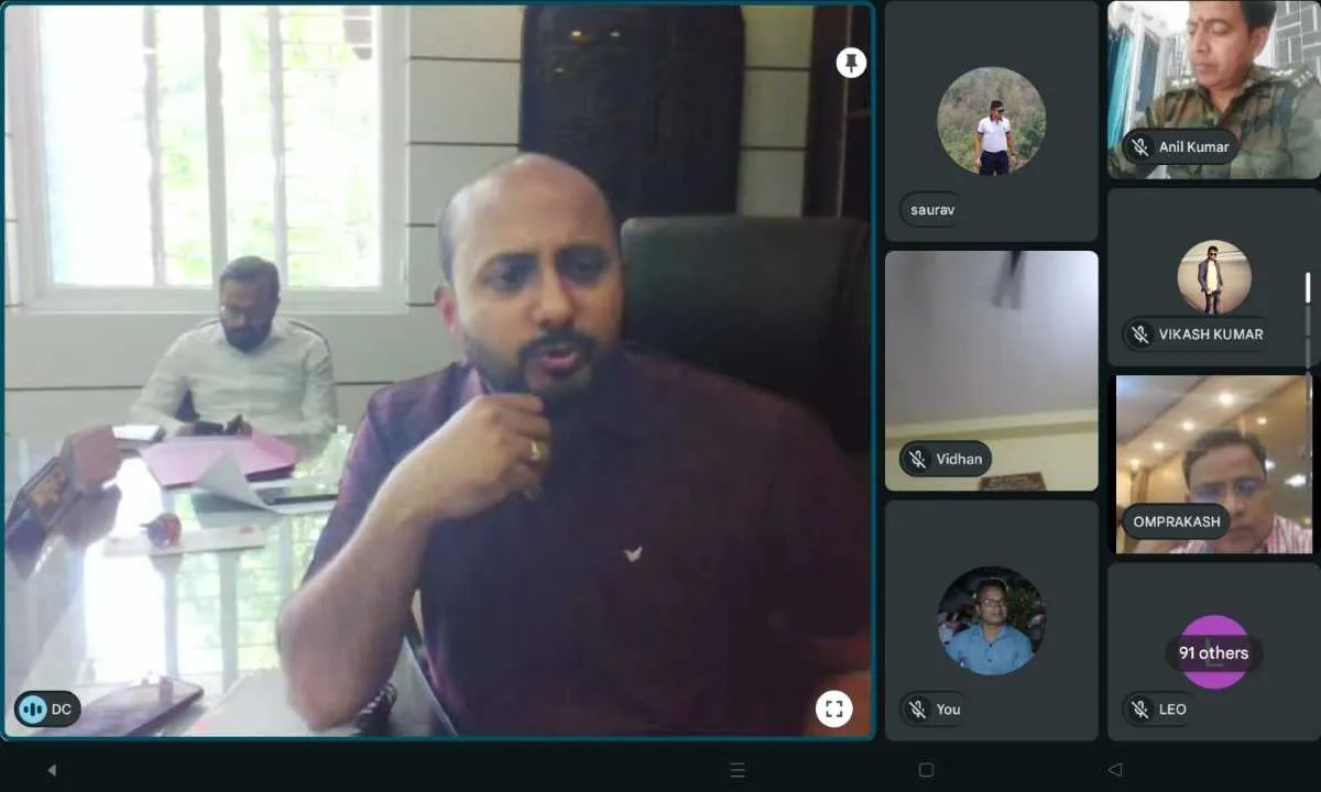 Koderma News: उपायुक्त और एसपी ने की संयुक्त ब्रीफिंग, रामनवमी पर सुरक्षा के कड़े इंतजाम