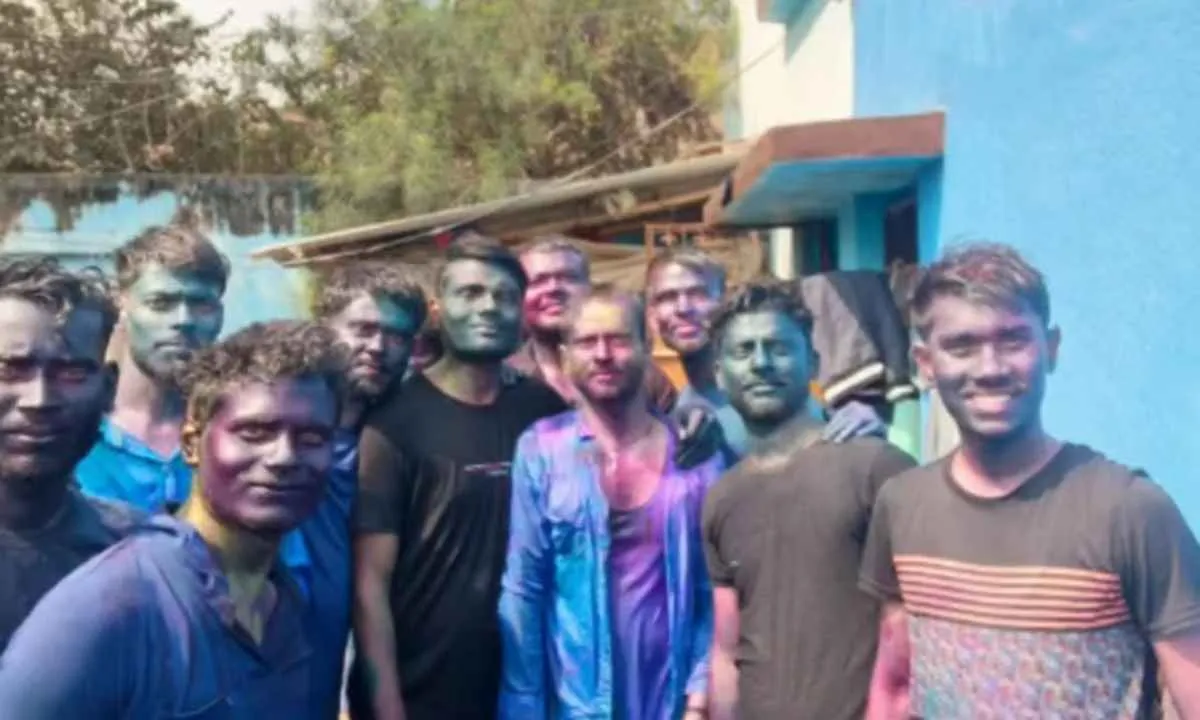 रंग, उमंग और भाईचारे के साथ कोटालपोखर में मनी होली