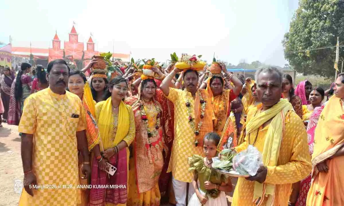 कलश शोभायात्रा के साथ सप्त दिवसीय श्री शिव महापुराण कथा ज्ञान यज्ञ सप्ताह का शुभारंभ
