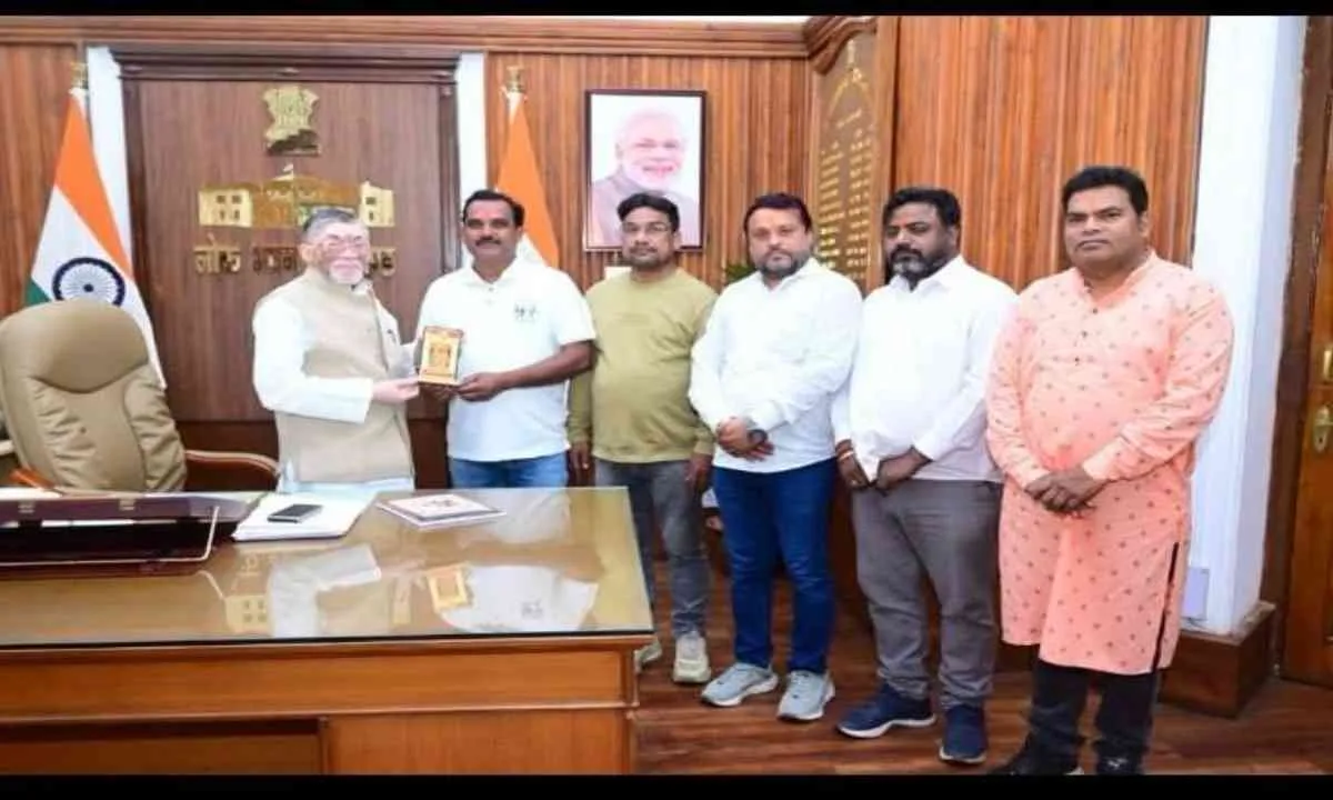 Ranchi News: महावीर चौक में भव्य महाअष्टमी झांकी, राज्यपाल और मुख्यमंत्री को आमंत्रण