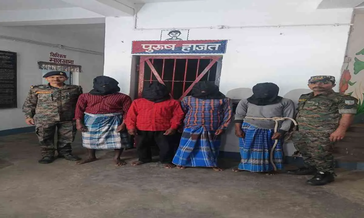 Pakur News: 11 साल पुराने रंगदारी और लूट के मामले में 4 आरोपी गिरफ्तार