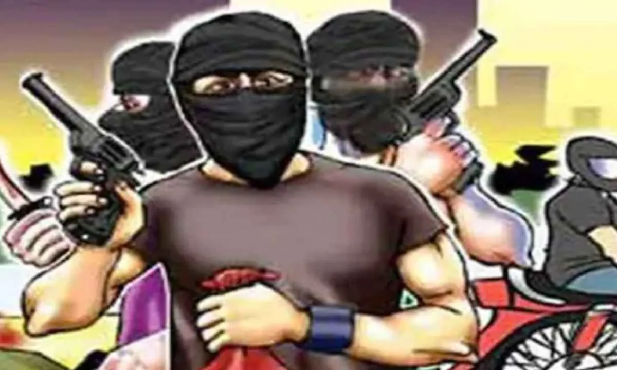 Ranchi News: बीआईटी के दो पेट्रोल पंप में डकैती, जांच में जुटी पुलिस