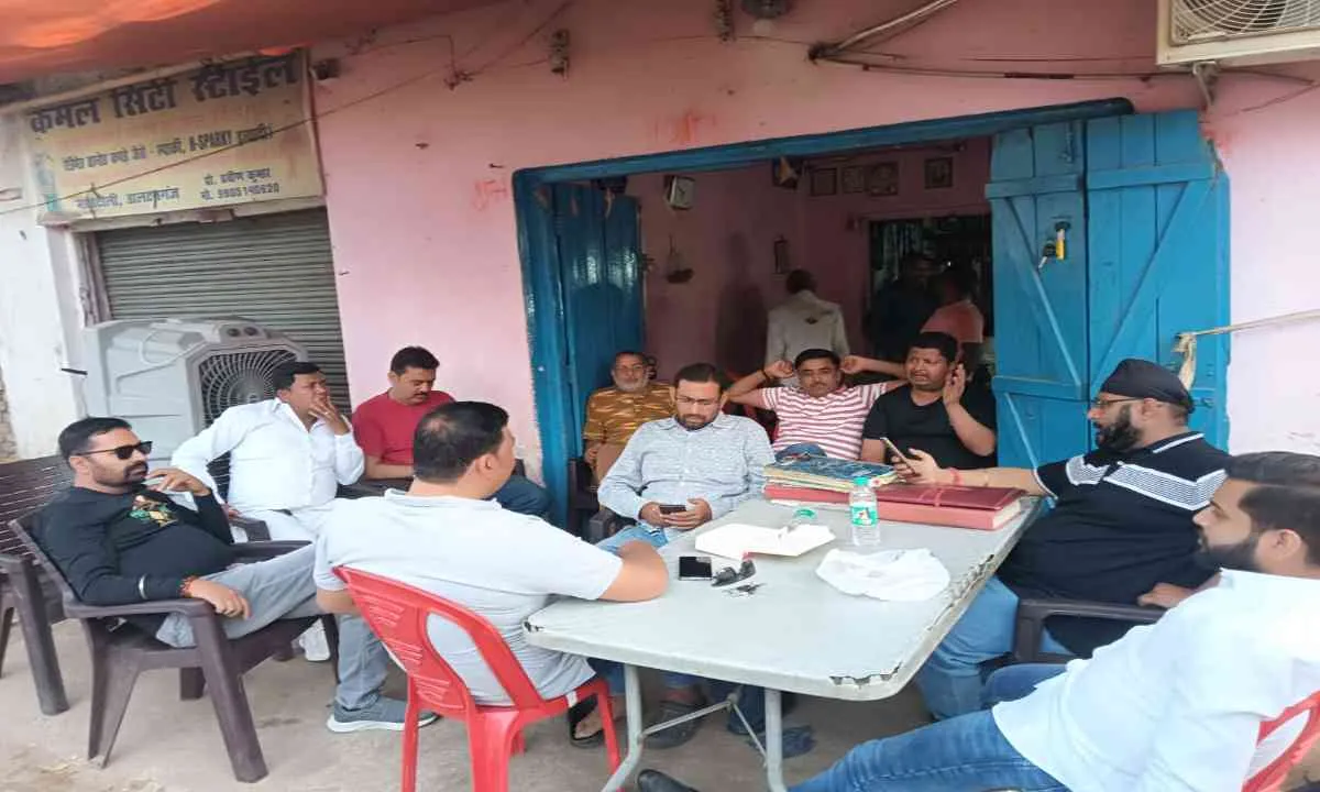 Palamu News रामनवमी पर 'खुला मंच' की भव्य तैयारी, रामभक्तों पर होगी पुष्पवर्षा