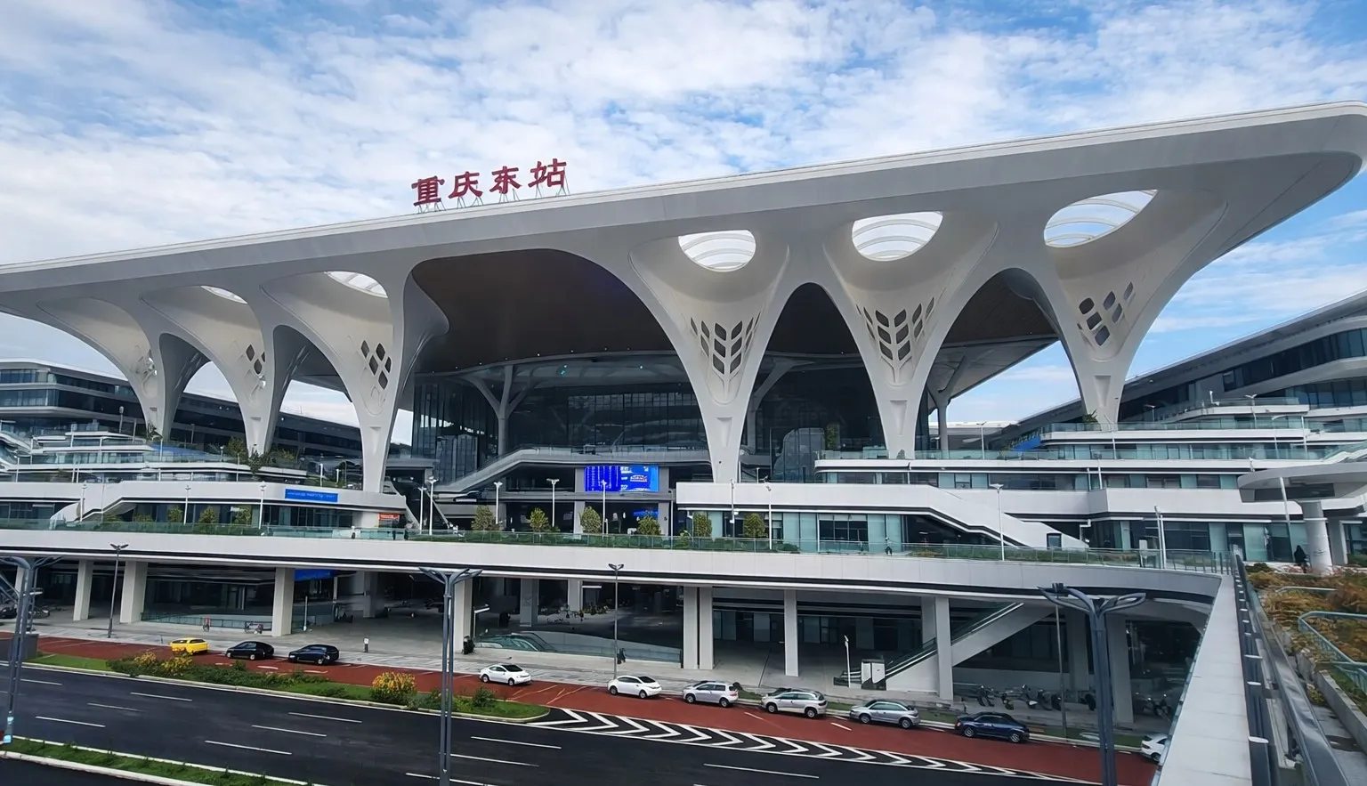 ये है दुनिया का सबसे बड़ा रेलवे स्टेशन! असली साइज जानकर उड़ जाएंगे होश