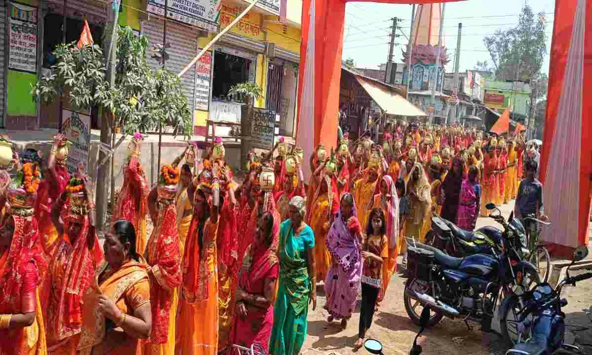 Giridih News: 551 कलशों के साथ शुरू हुआ हनुमान मंदिर प्राण प्रतिष्ठा महायज्ञ