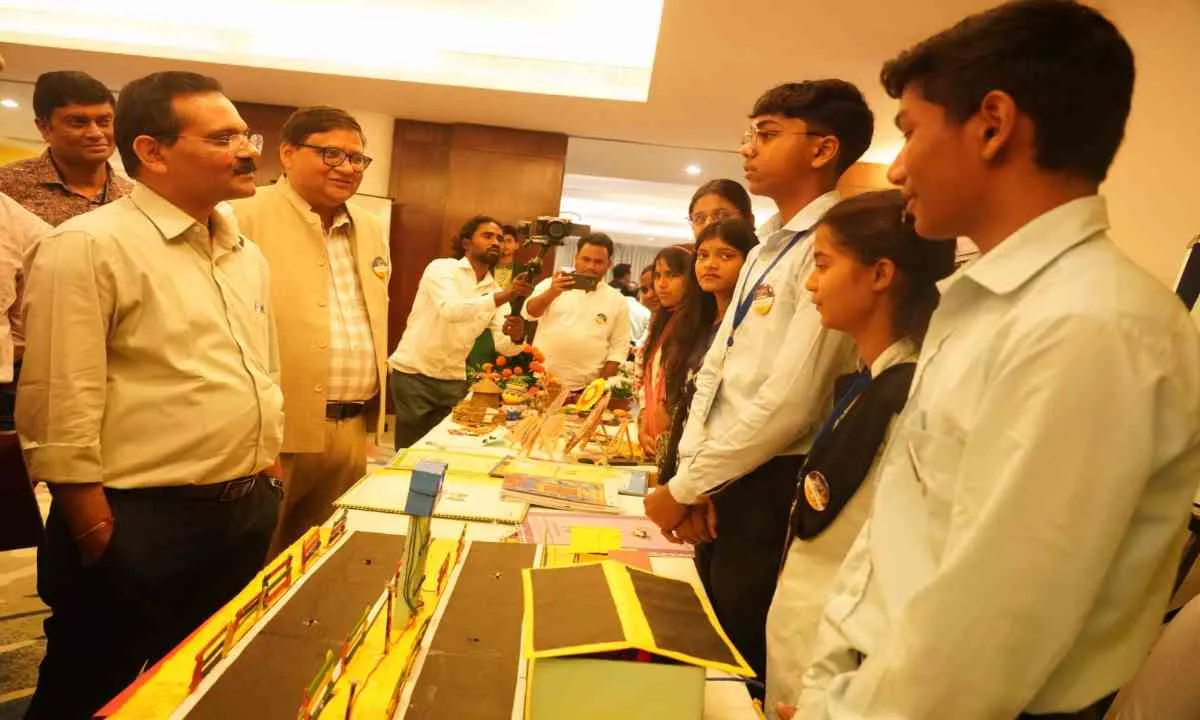 'हैक टू द फ्यूचर': झारखंड के युवाओं ने दिखाई इनोवेशन और स्किल की ताकत