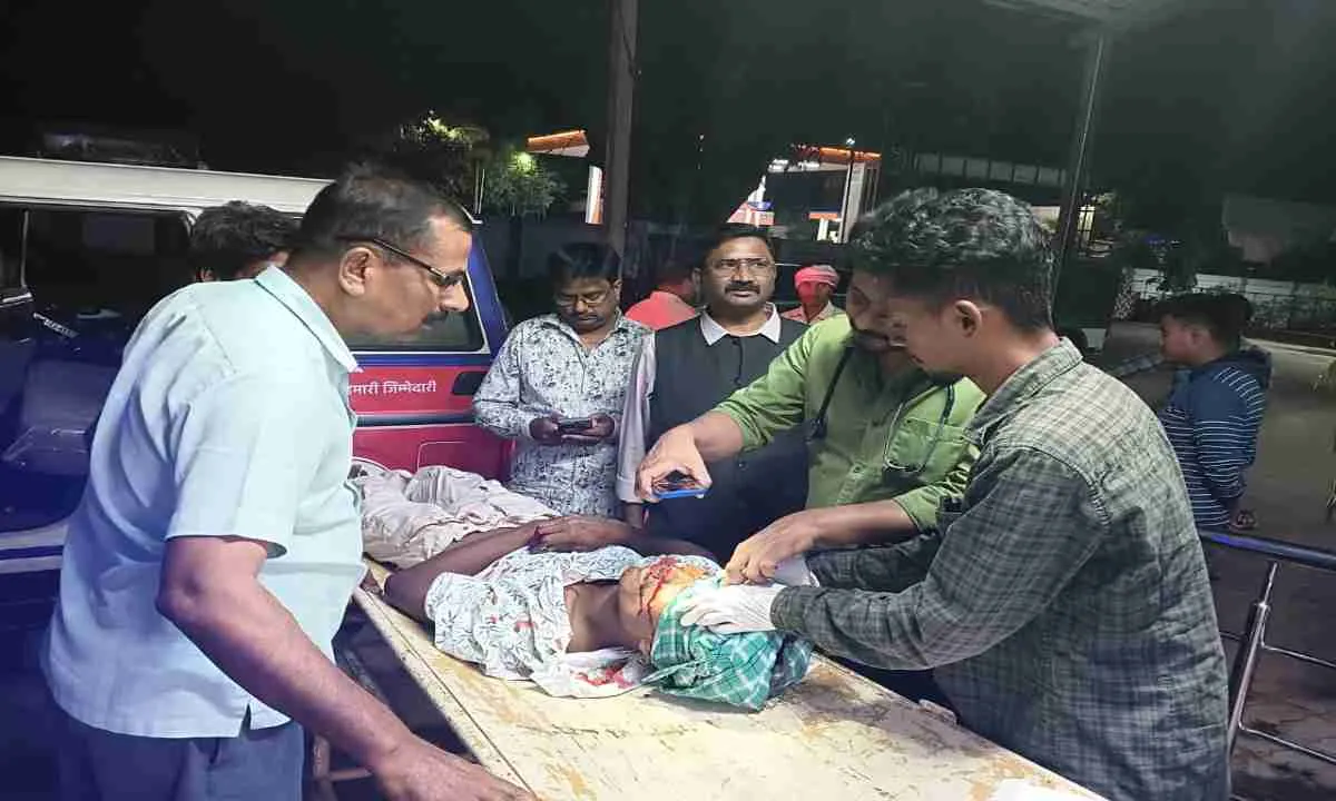 Lohardaga News: भीषण सड़क हादसा: स्कॉर्पियो और बाइक की टक्कर में दो सगे गांव के युवकों की मौत