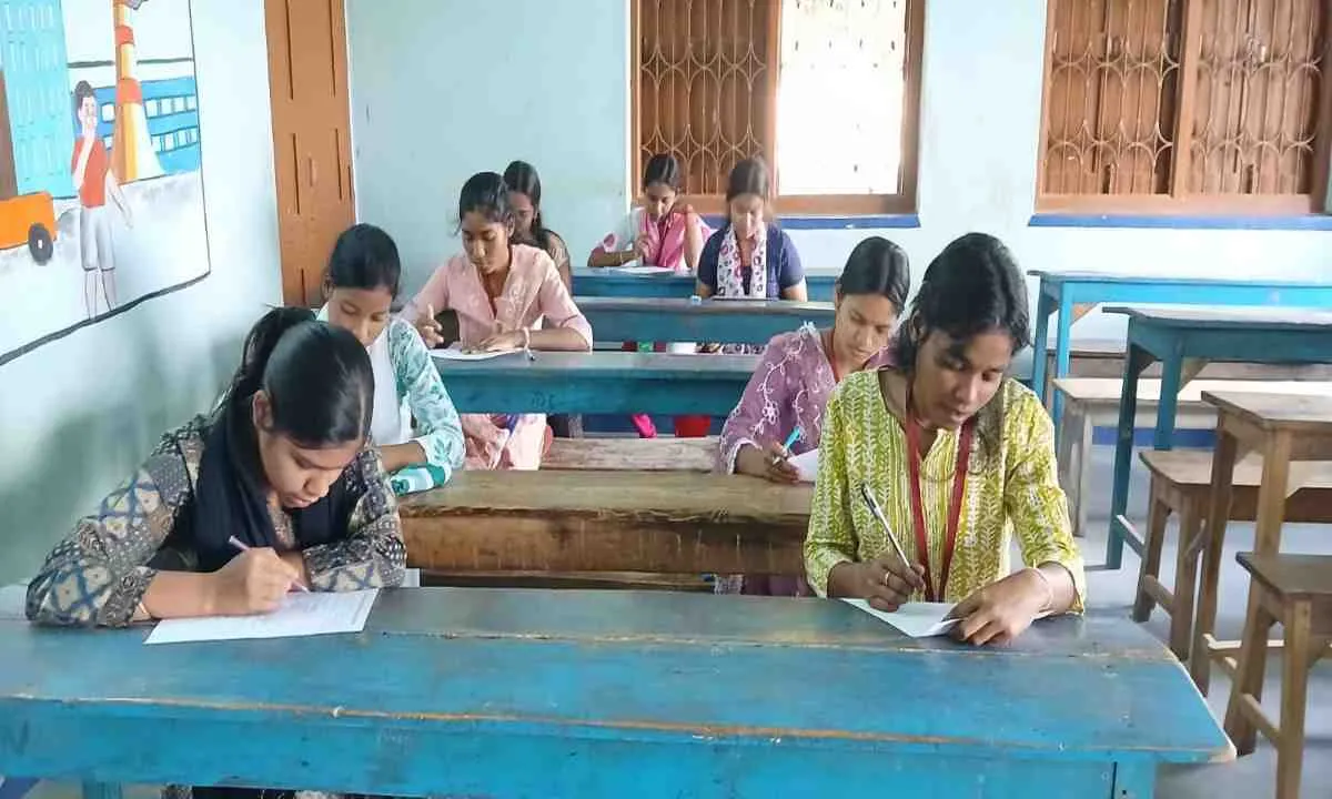 Dumka News : ADCA परीक्षा कदाचार मुक्त सम्पन्न, 48 छात्र हुए शामिल