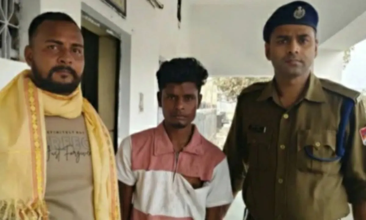 Sahebganj News: मिर्जाचौकी स्टेशन पर मोबाइल छिनतई