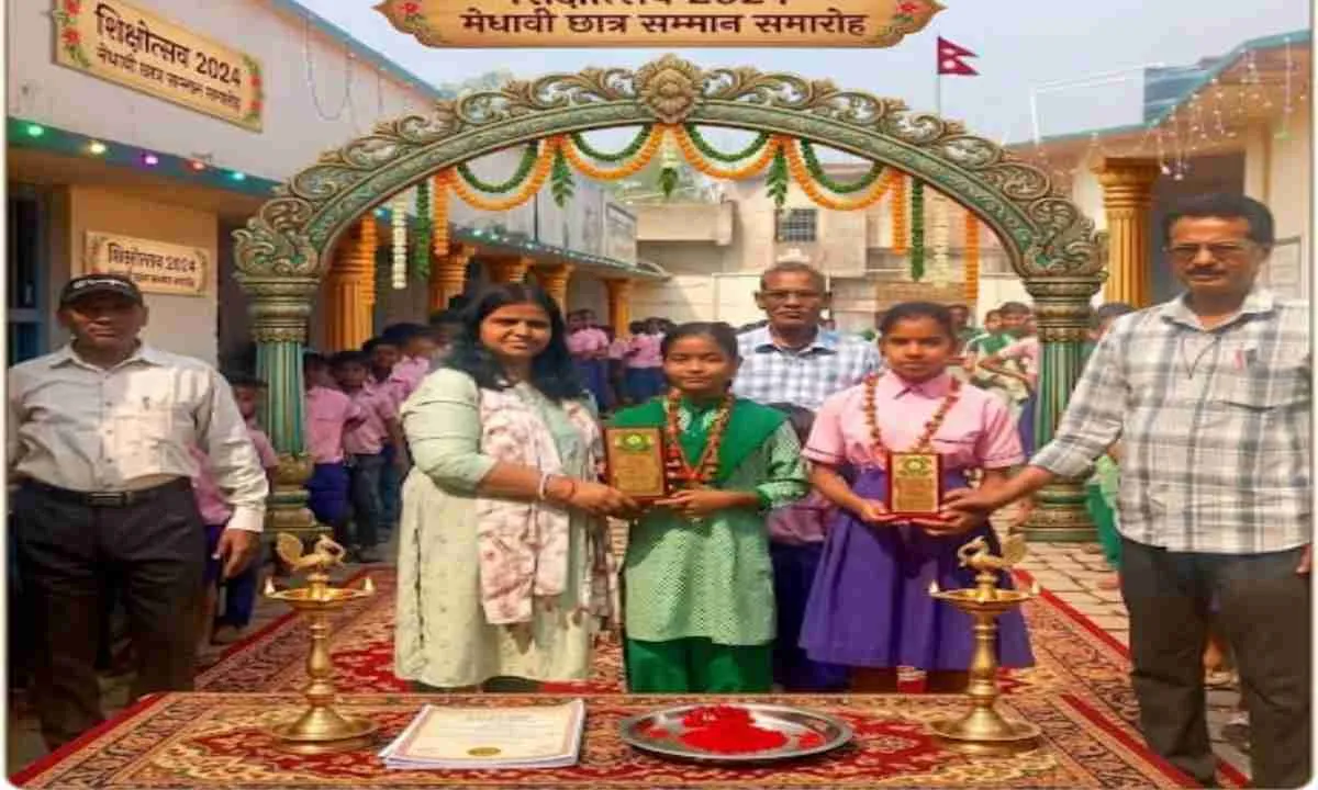 Koderma News:  भारतीय संस्कृति ज्ञान परीक्षा में सफल छात्र छात्राओं को मिला सम्मान 