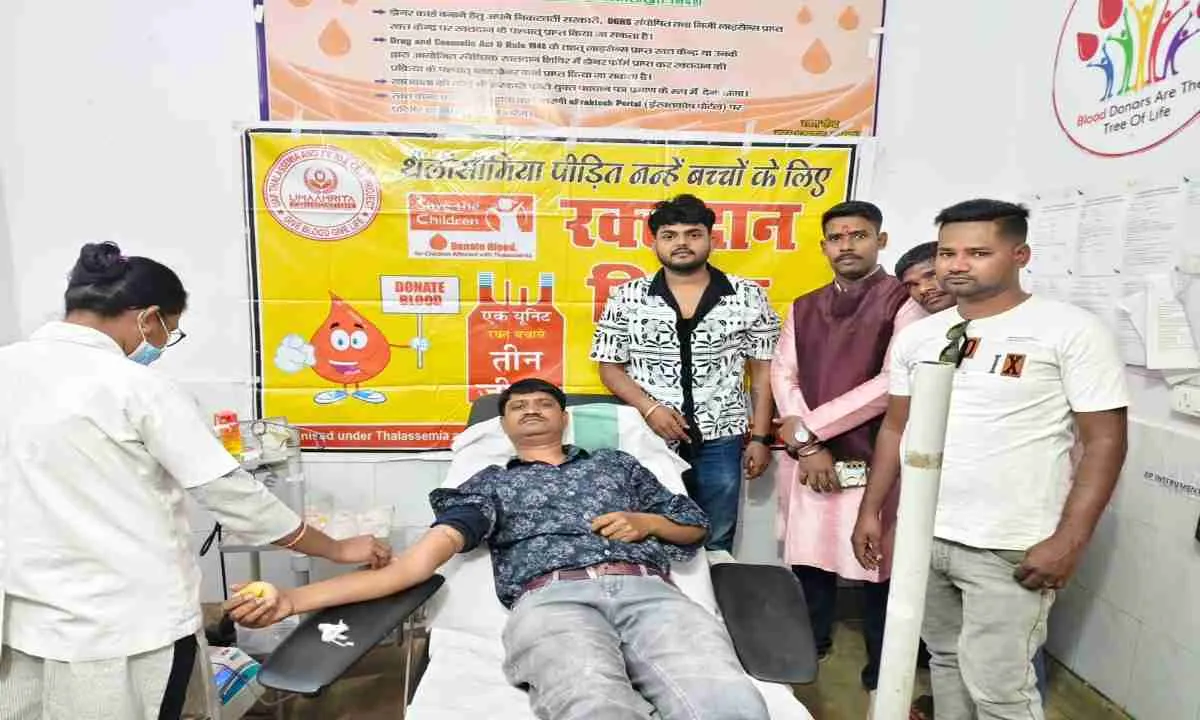Sahebganj News: शहीद दिवस पर उमा अमृता फाउंडेशन की अनूठी पहल, सदर अस्पताल में लगा विशाल रक्तदान शिविर